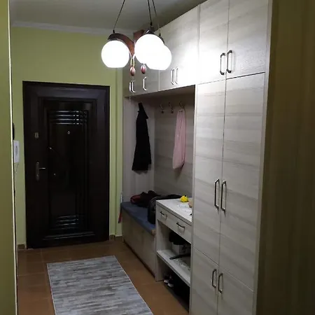 Διαμέρισμα Tirana Apartment *